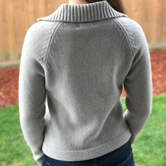 🌬⭐️BANANA REPUBLIC Cozy 100% WOOL Sweater🌬⭐️ - Picture 4 of 5
